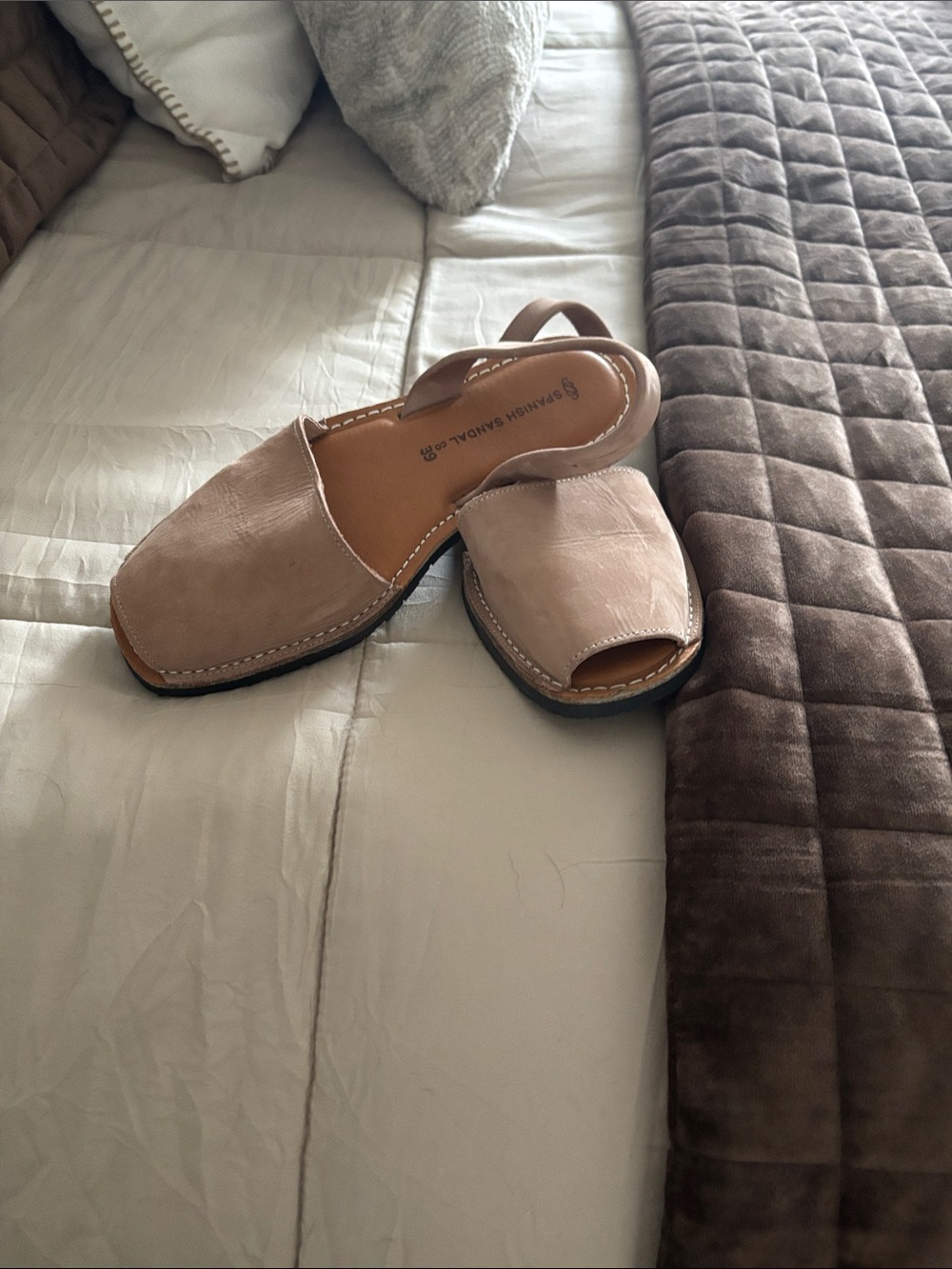 Casual Leather Open-Toe Mules in Taupe